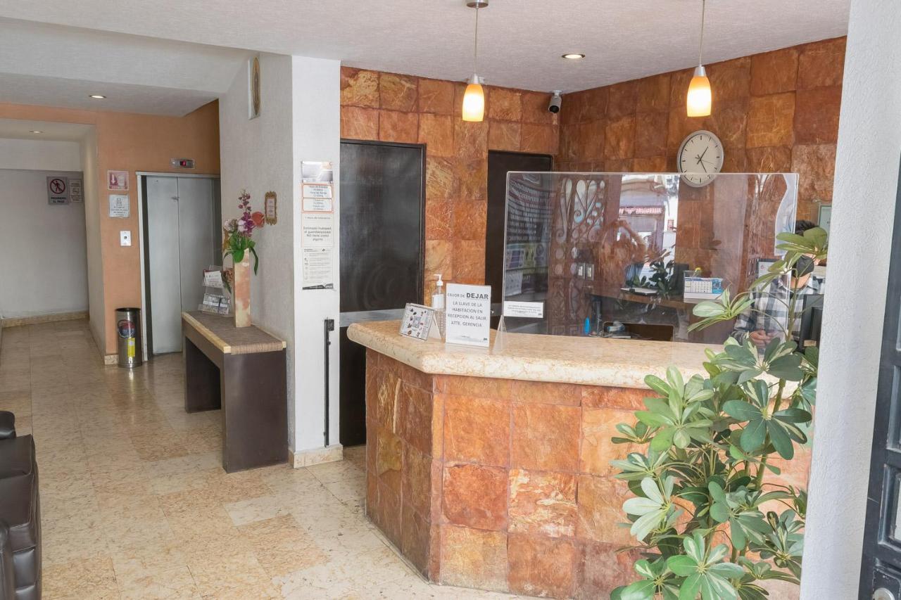 Hotel Posada Guadalupe ปวยบลา ภายนอก รูปภาพ