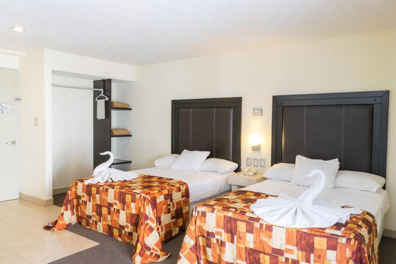 Hotel Posada Guadalupe ปวยบลา ภายนอก รูปภาพ