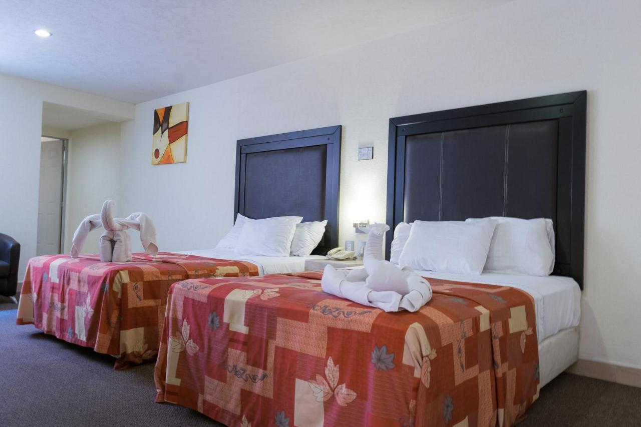 Hotel Posada Guadalupe ปวยบลา ภายนอก รูปภาพ