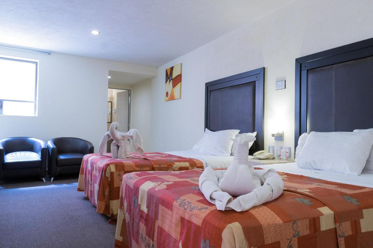 Hotel Posada Guadalupe ปวยบลา ภายนอก รูปภาพ