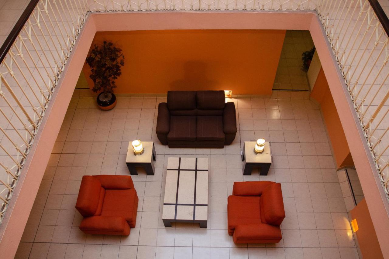 Hotel Posada Guadalupe ปวยบลา ภายนอก รูปภาพ
