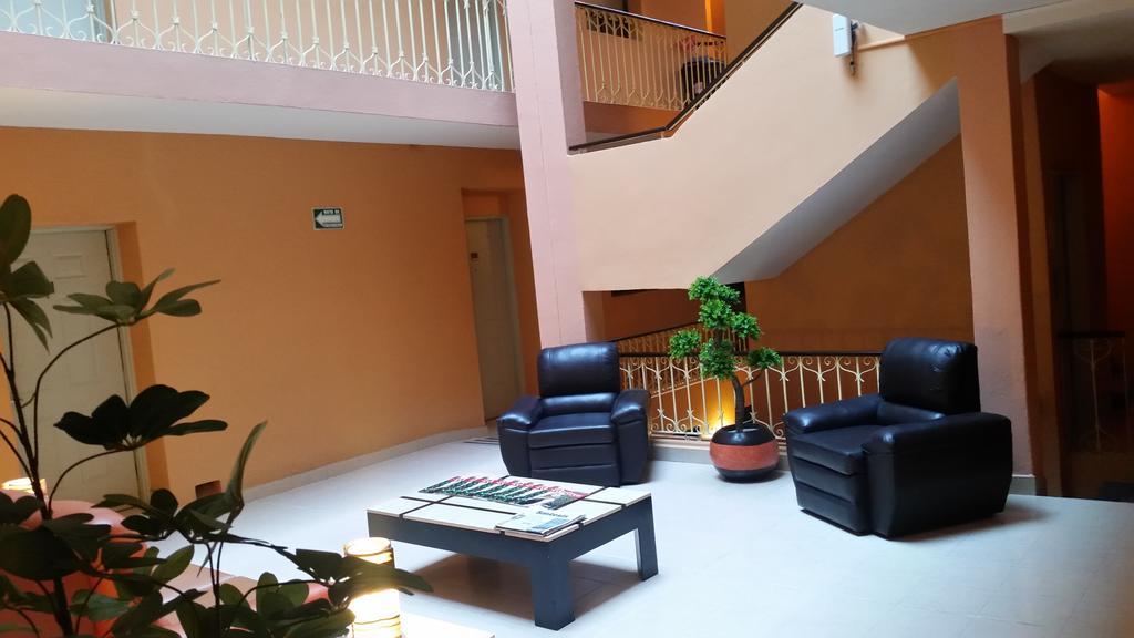 Hotel Posada Guadalupe ปวยบลา ภายนอก รูปภาพ