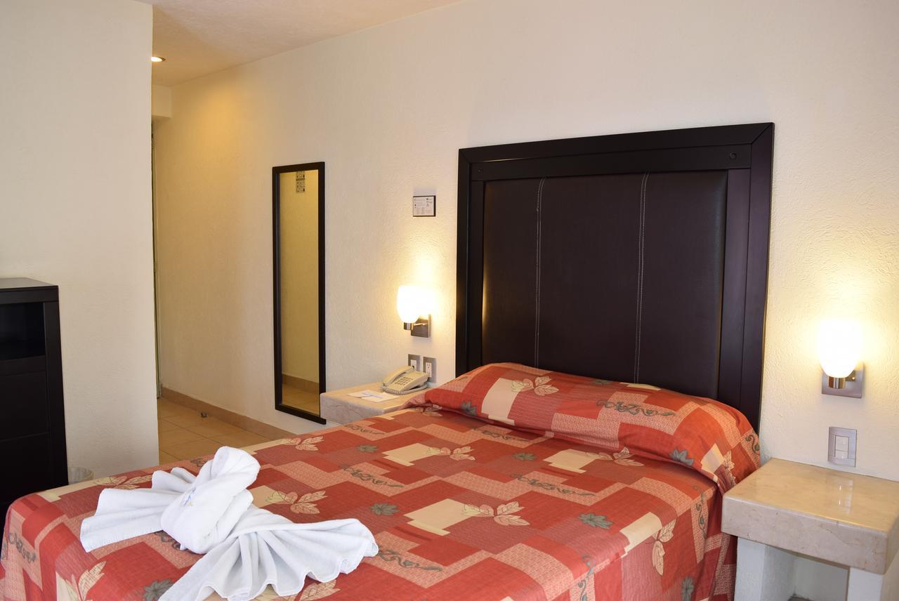 Hotel Posada Guadalupe ปวยบลา ภายนอก รูปภาพ